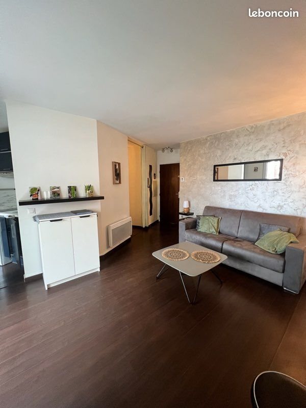 Appartement à louer, 32m², Mandelieu-la-Napoule