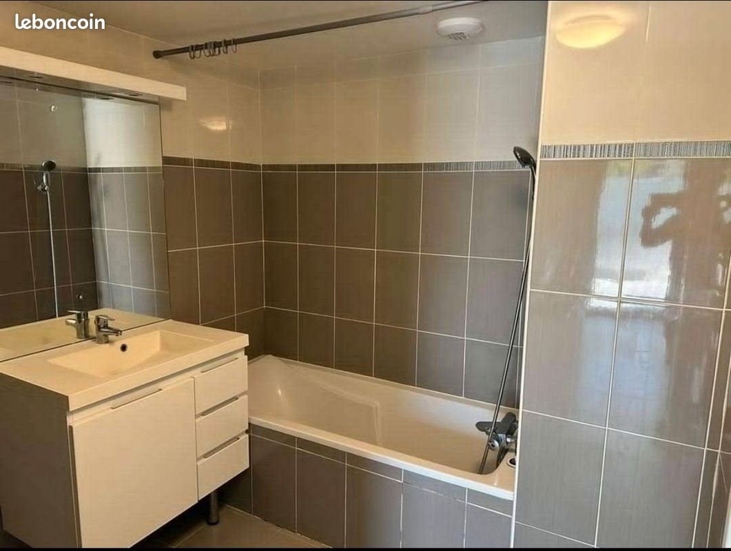 Appartement à louer, 50m², Saint-Raphaël