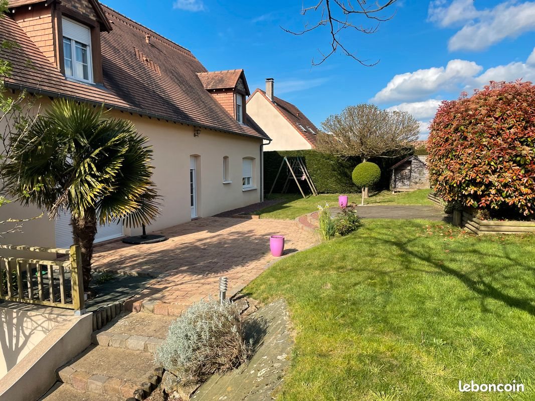 Maison à vendre, 170m², La Suze-sur-Sarthe