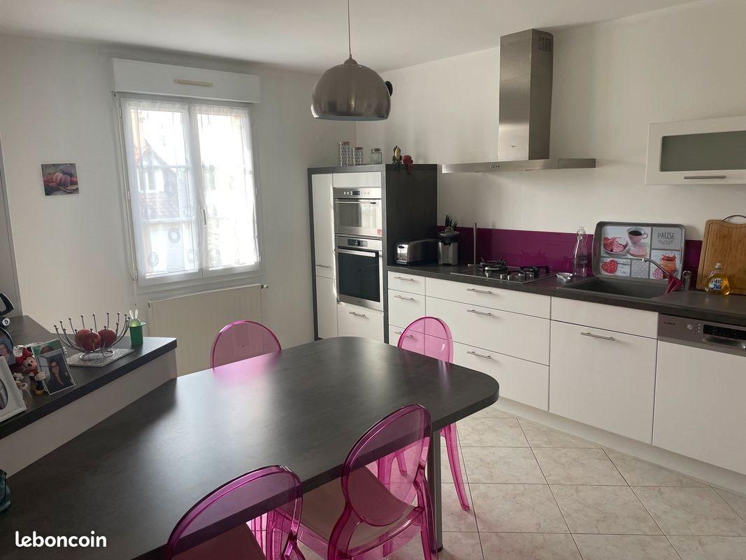 Maison à vendre, 170m², La Suze-sur-Sarthe
