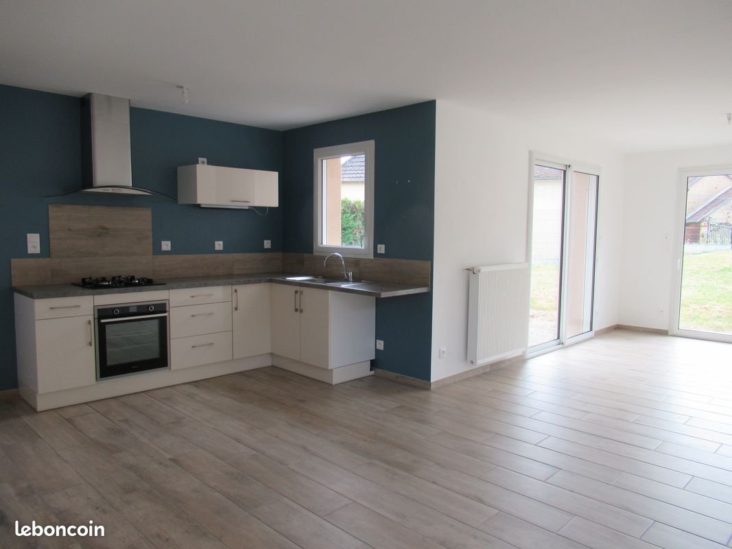 Maison à louer, 95m², Saint-Saturnin