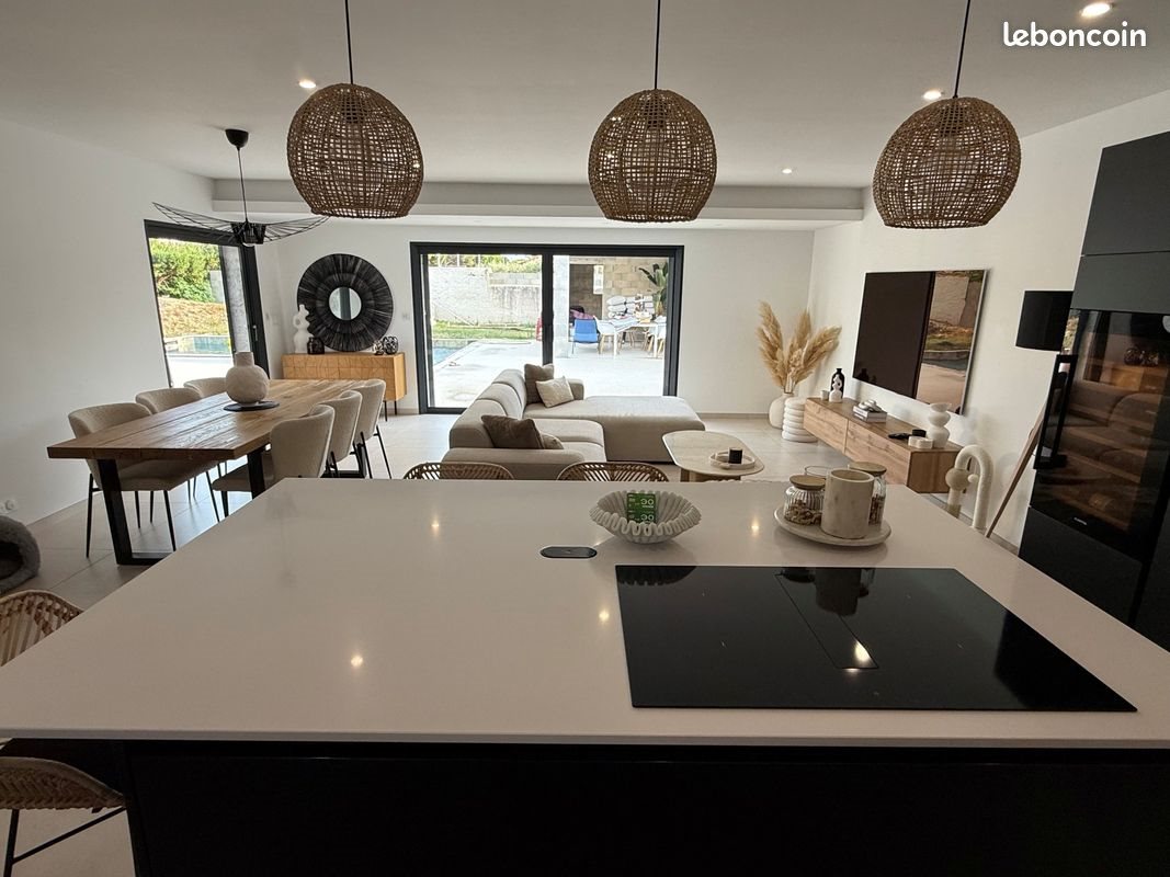 Maison à louer, 125m², Morières-lès-Avignon