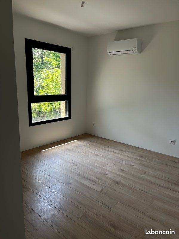 Appartement à louer, 85m², Saint-Genis-Laval