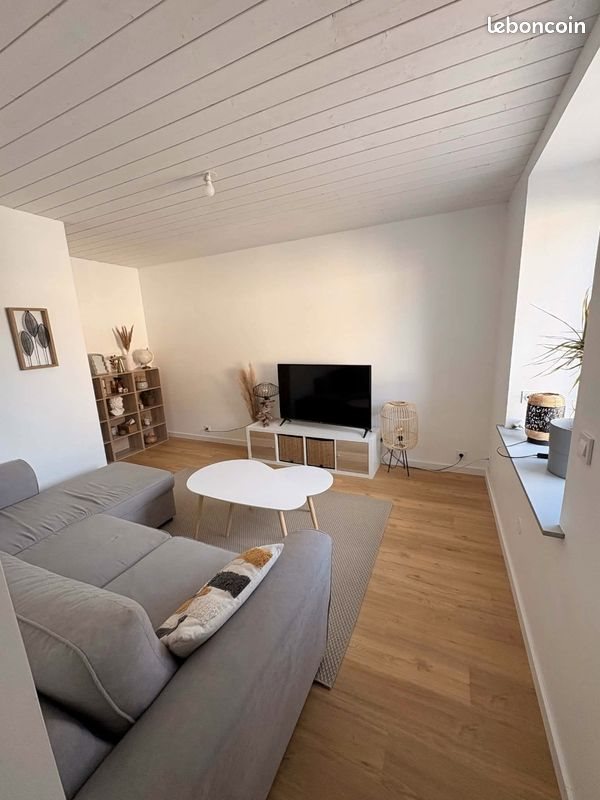 Appartement à louer, 73m², Belleherbe