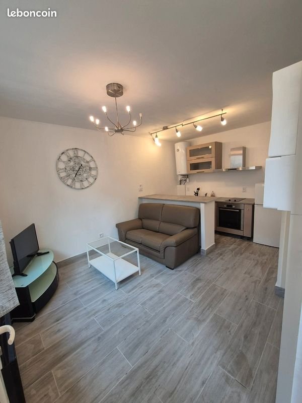 Appartement à louer, 28m², Salernes