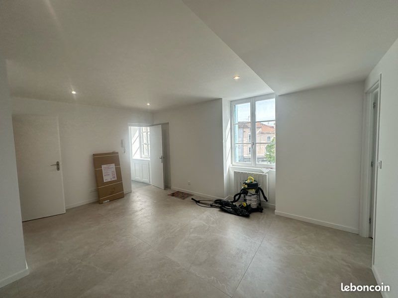 Appartement à louer, 33m², Montluel