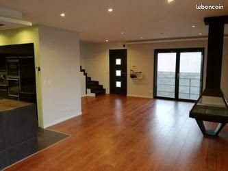 Maison à louer, 157m², Bélarga
