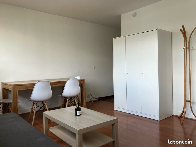 Appartement à louer, 25m², Paris 19ème