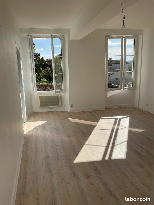 Appartement à louer, 80m², Condom