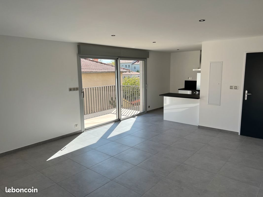 Appartement à louer, 65m², Saint-Priest