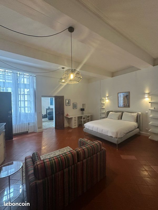 Appartement à louer, 76m², Nîmes