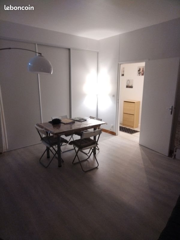 Appartement à louer, 30m², Lardy