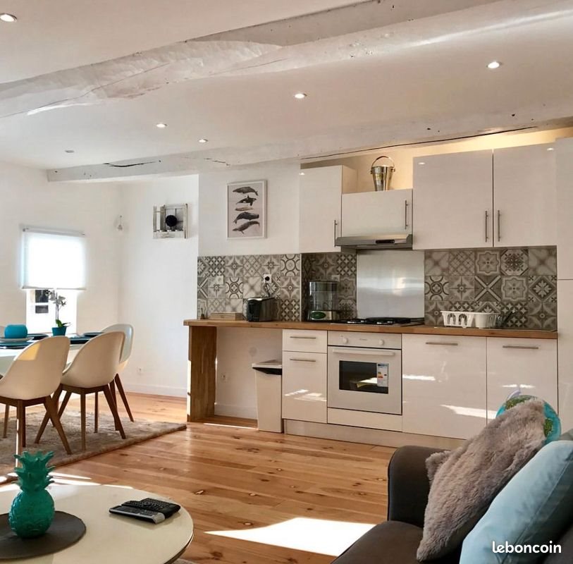 Appartement à louer, 90m², Saint-Antonin-Noble-Val