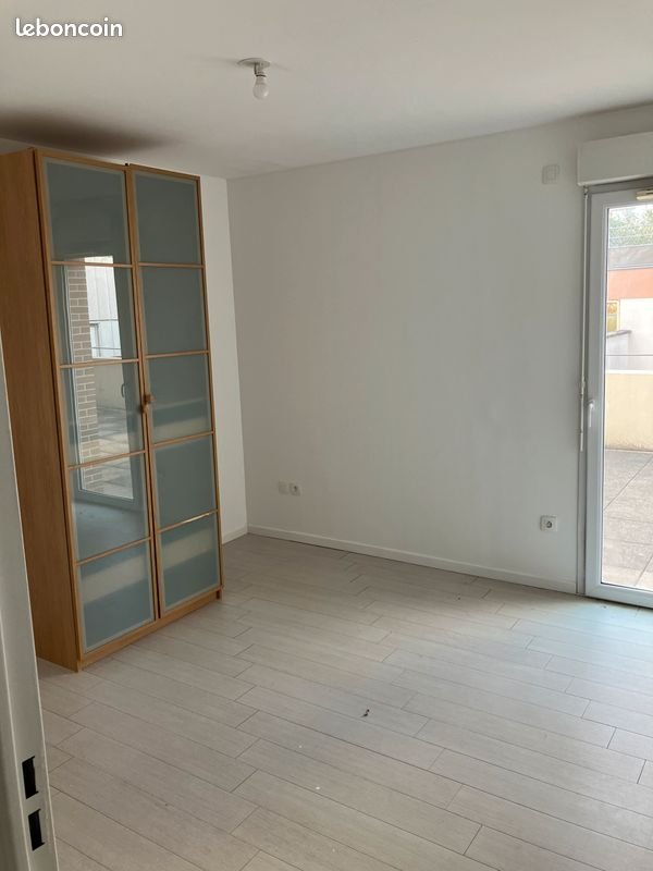 Appartement à louer, 63m², Épernon