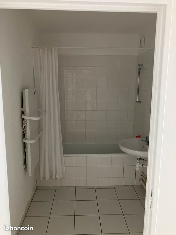 Appartement à louer, 63m², Épernon