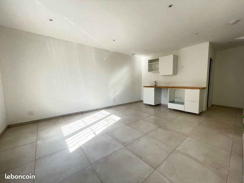 Appartement à louer, 65m², Marseille 14ème