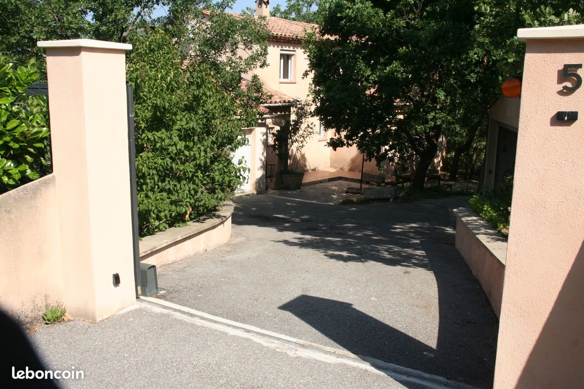 Maison à vendre, 165m², Saint-Vallier-de-Thiey