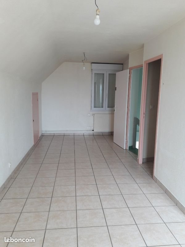 Appartement à louer, 20m², Saint-Chély-d'Apcher