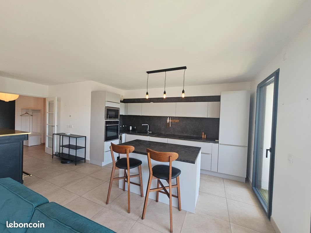 Appartement à louer, 90m², Chevry