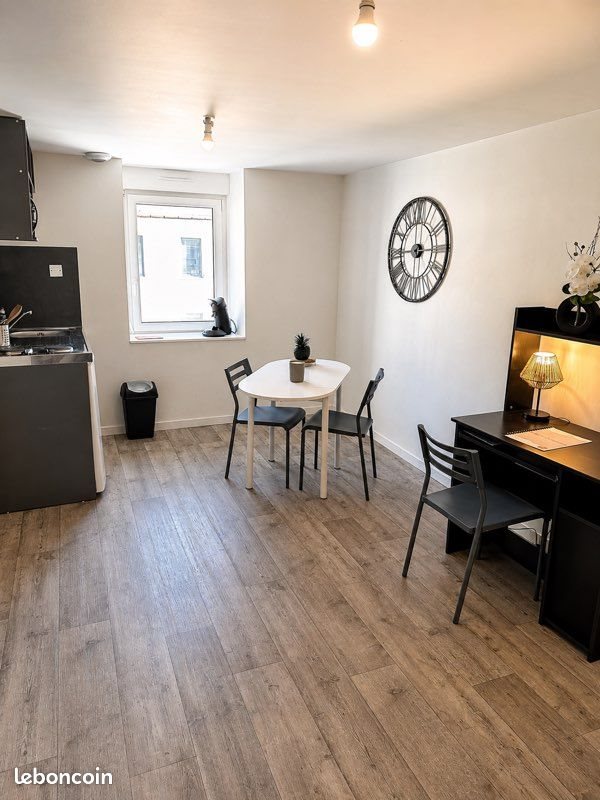 Appartement à louer, 18m², Châteaulin