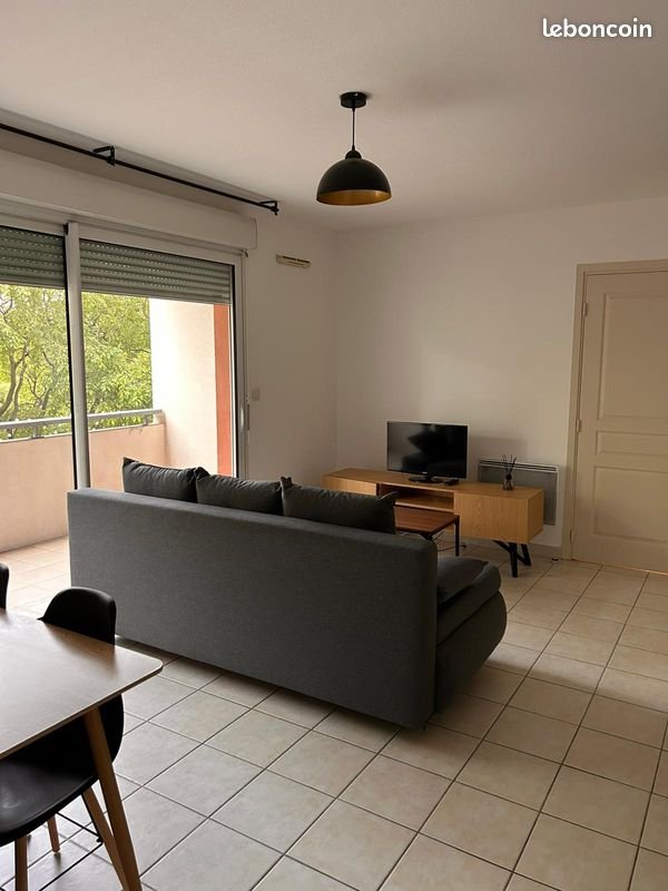 Appartement à louer, 43m², Nîmes
