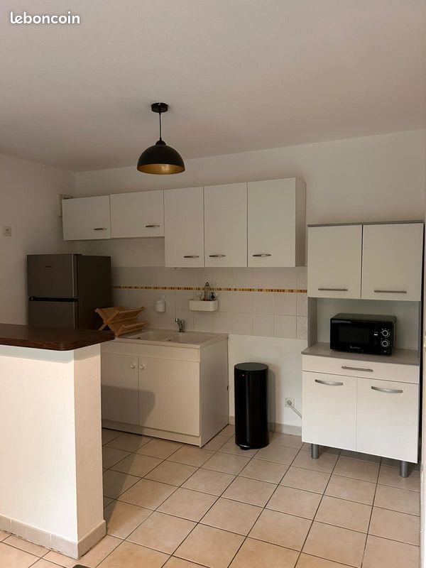 Appartement à louer, 43m², Nîmes