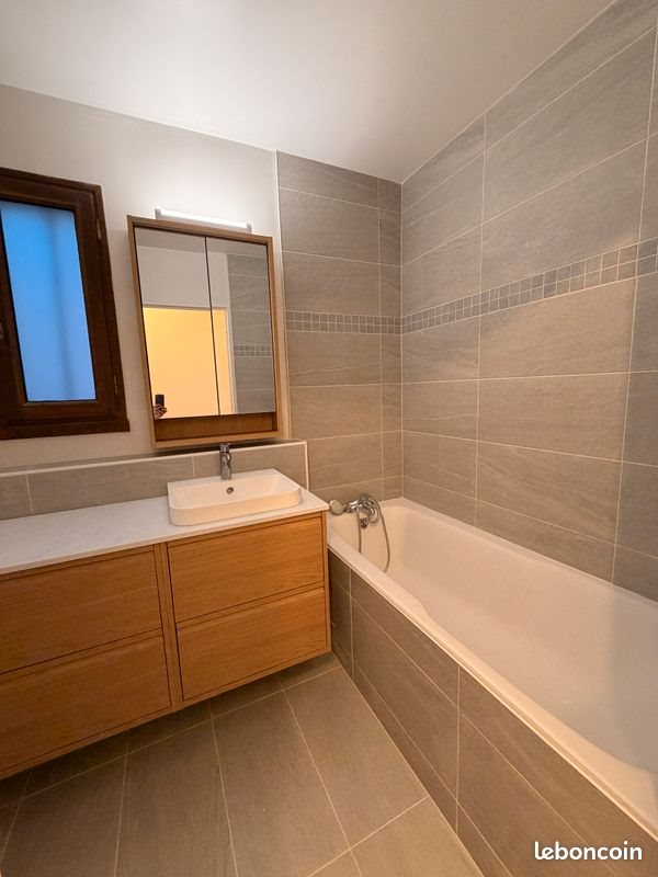 Appartement à louer, 80m², Cergy