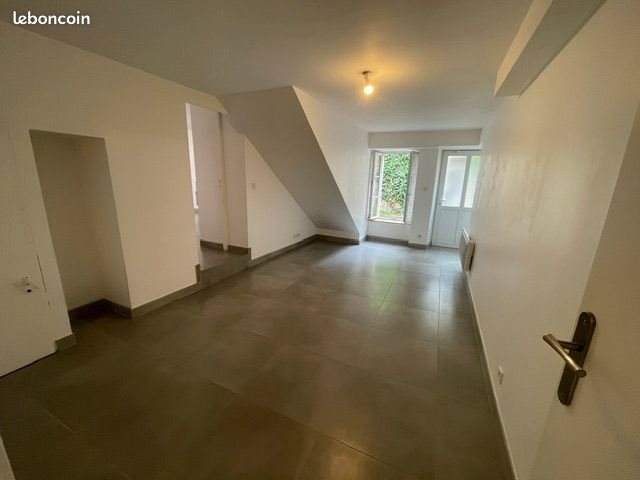 Appartement à louer, 45m², L'Isle-sur-Serein