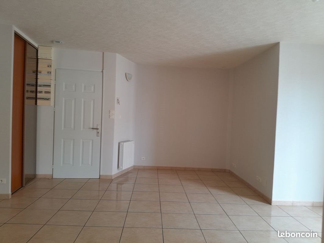 Appartement à louer, 57m², Saint-Astier