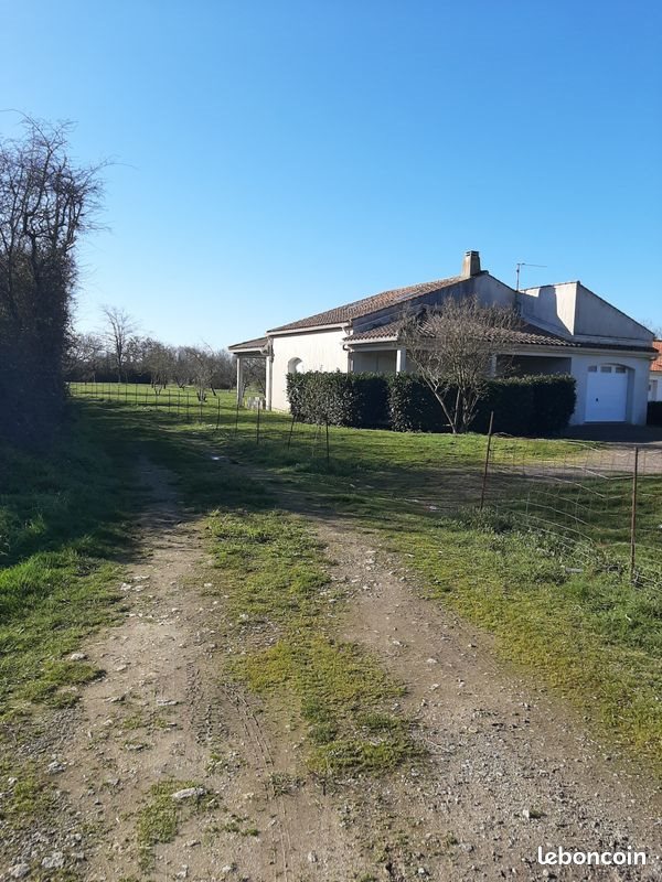 Maison à vendre, 140m², Saint-Hilaire-la-Forêt