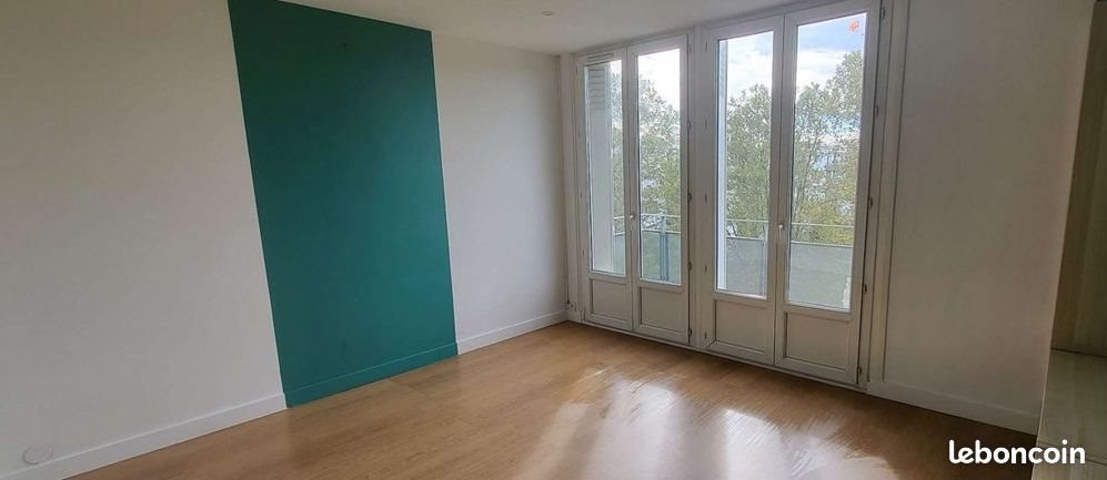 Appartement à louer, 61m², Saint-Priest