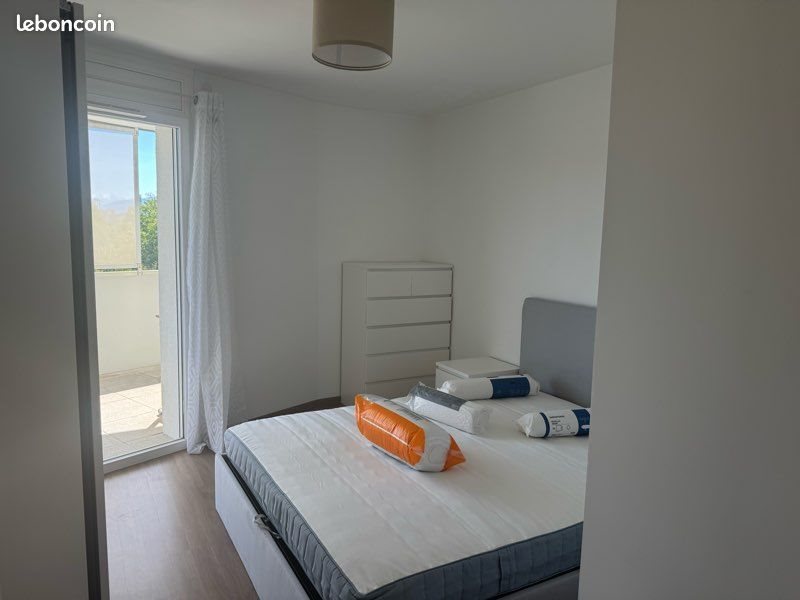 Appartement à louer, 70m², Saint-Genis-Pouilly