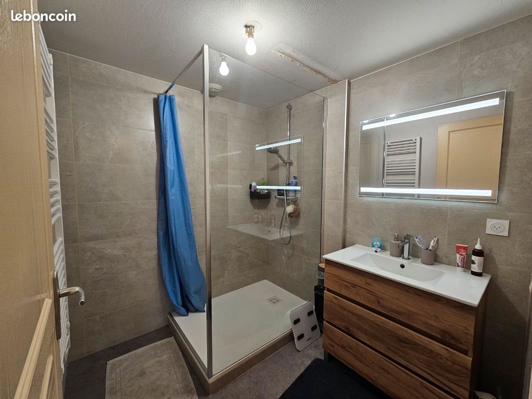 Appartement à louer, 82m², Mont-sous-Vaudrey