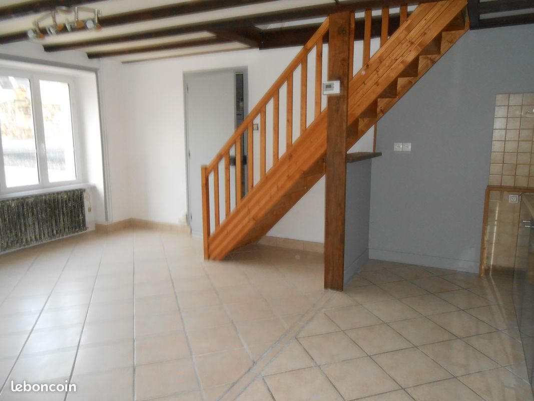 Maison à louer, 75m², Cerisy-la-Salle
