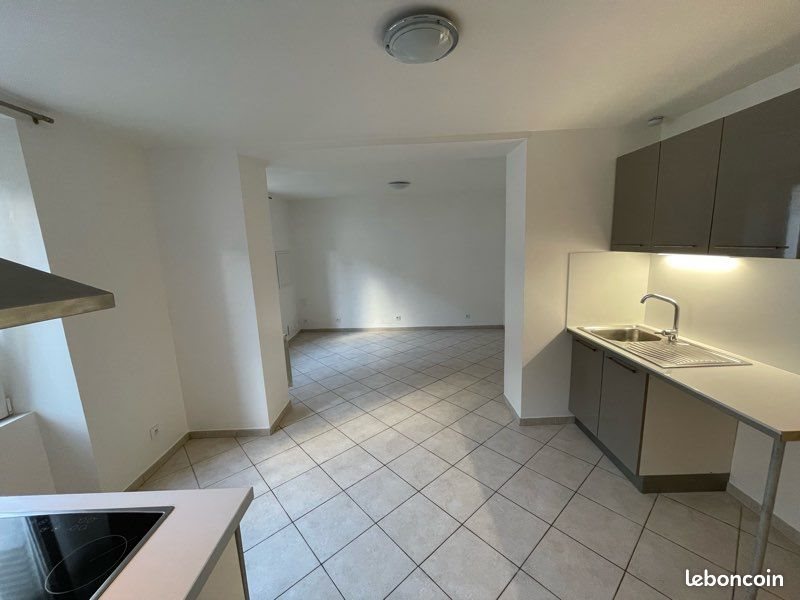 Appartement à louer, 24m², Plailly