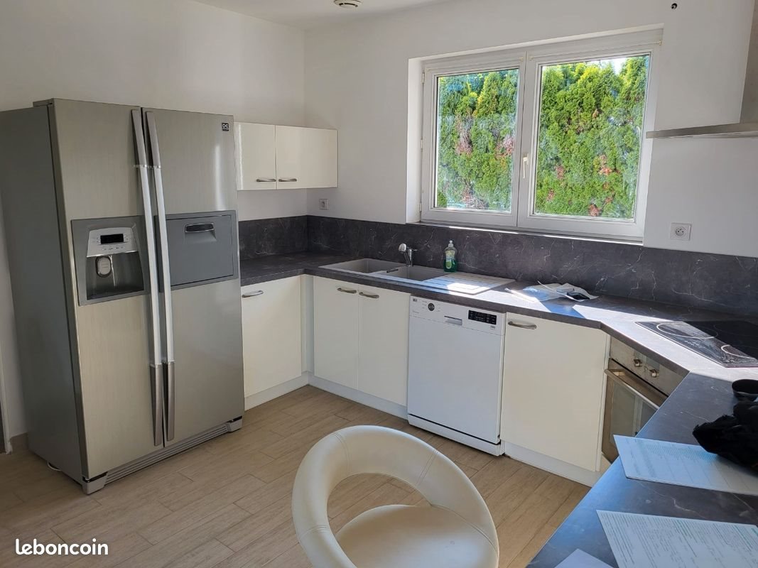 Maison à louer, 130m², Étain