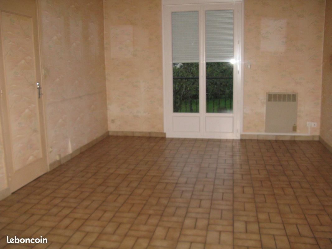 Appartement à louer, 58m², Barenton