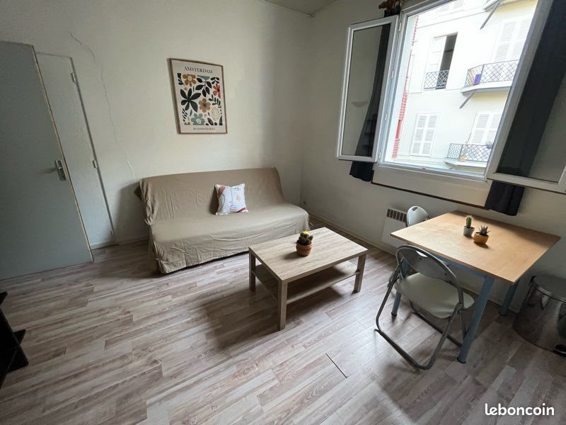 Appartement à louer, 17m², Pau