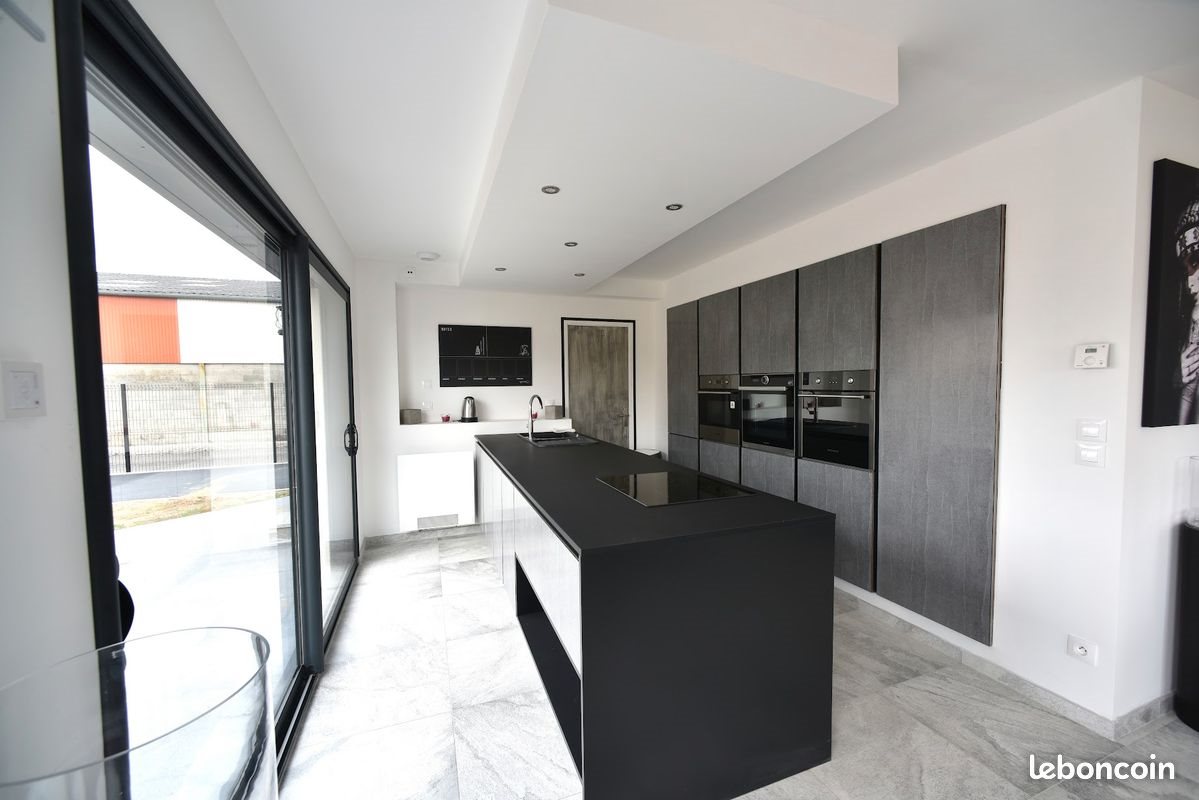 Maison à louer, 98m², Roullet-Saint-Estèphe