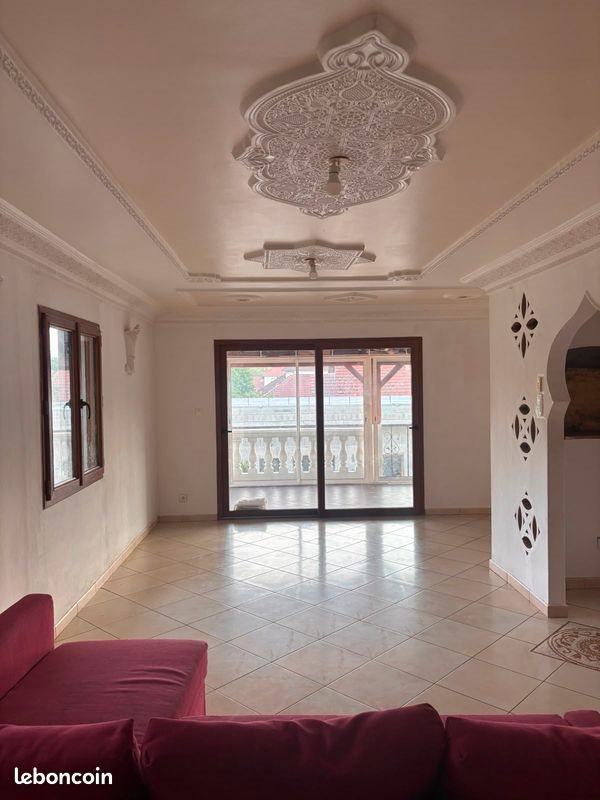 Appartement à louer, 120m², Belley