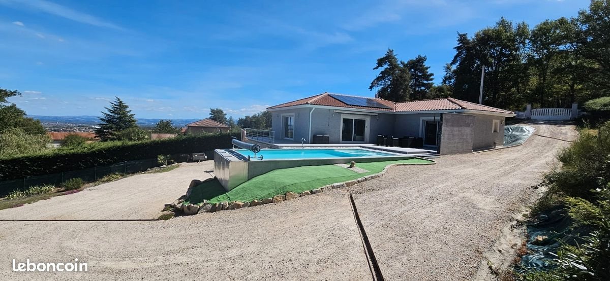 Maison à vendre, 170m², Saint-Marcellin-en-Forez