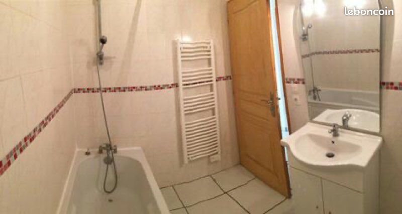 Appartement à louer, 58m², Houtaud