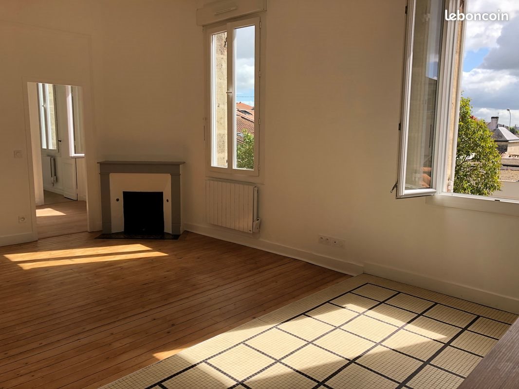Appartement à louer, 48m², Talence