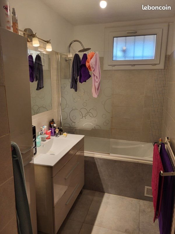 Appartement à louer, 77m², Vauvert