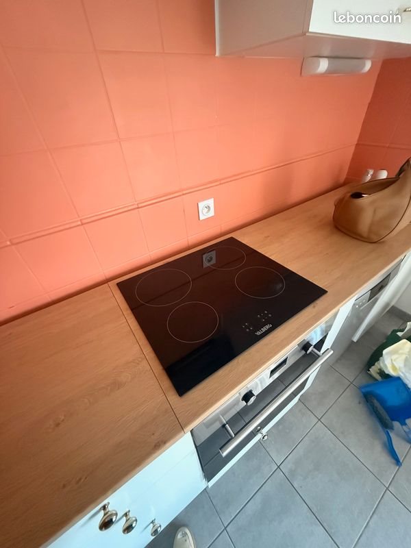 Maison à louer, 84m², Châtel-de-Neuvre