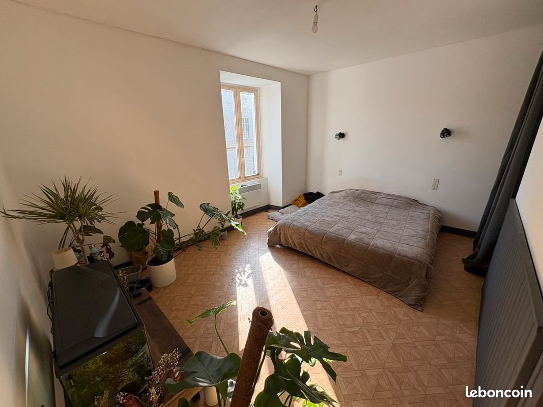 Maison à louer, 71m², Mansigné