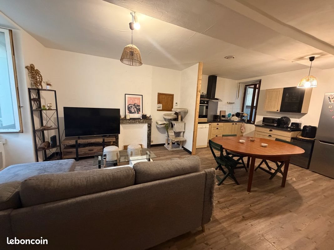 Maison à louer, 71m², Mansigné