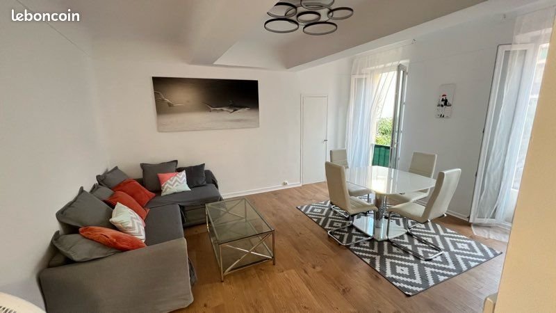 Appartement à louer, 45m², Hyères