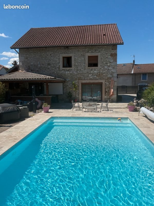 Maison à vendre, 240m², Saint-Etienne-de-Crossey