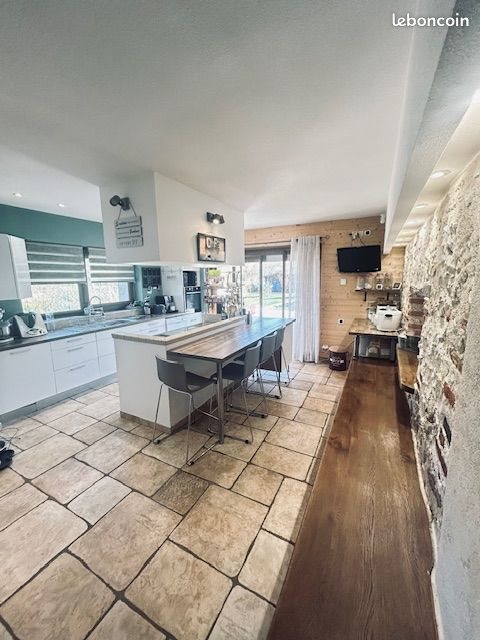 Maison à vendre, 240m², Saint-Etienne-de-Crossey